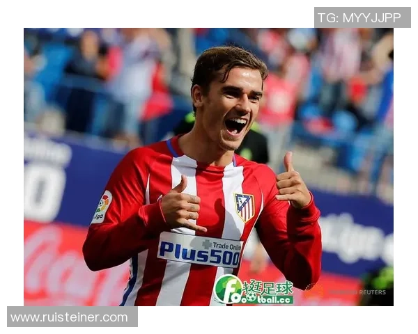 足球明星的妻子如同天使般美丽动人令人心醉神迷